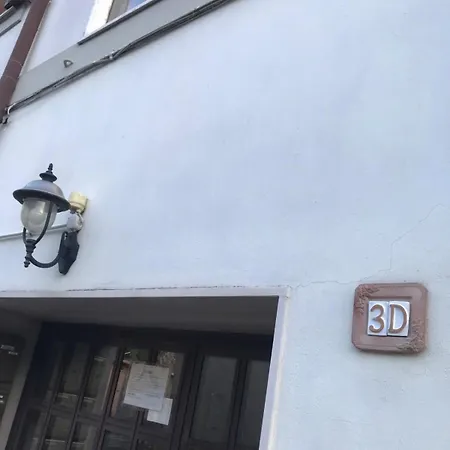 아파트 Mela's House C 콜레페로